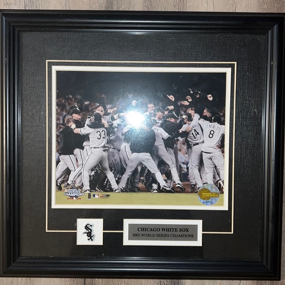 MLB-2005 Chicago White Sox World Series Champion Celebration Framed Photo